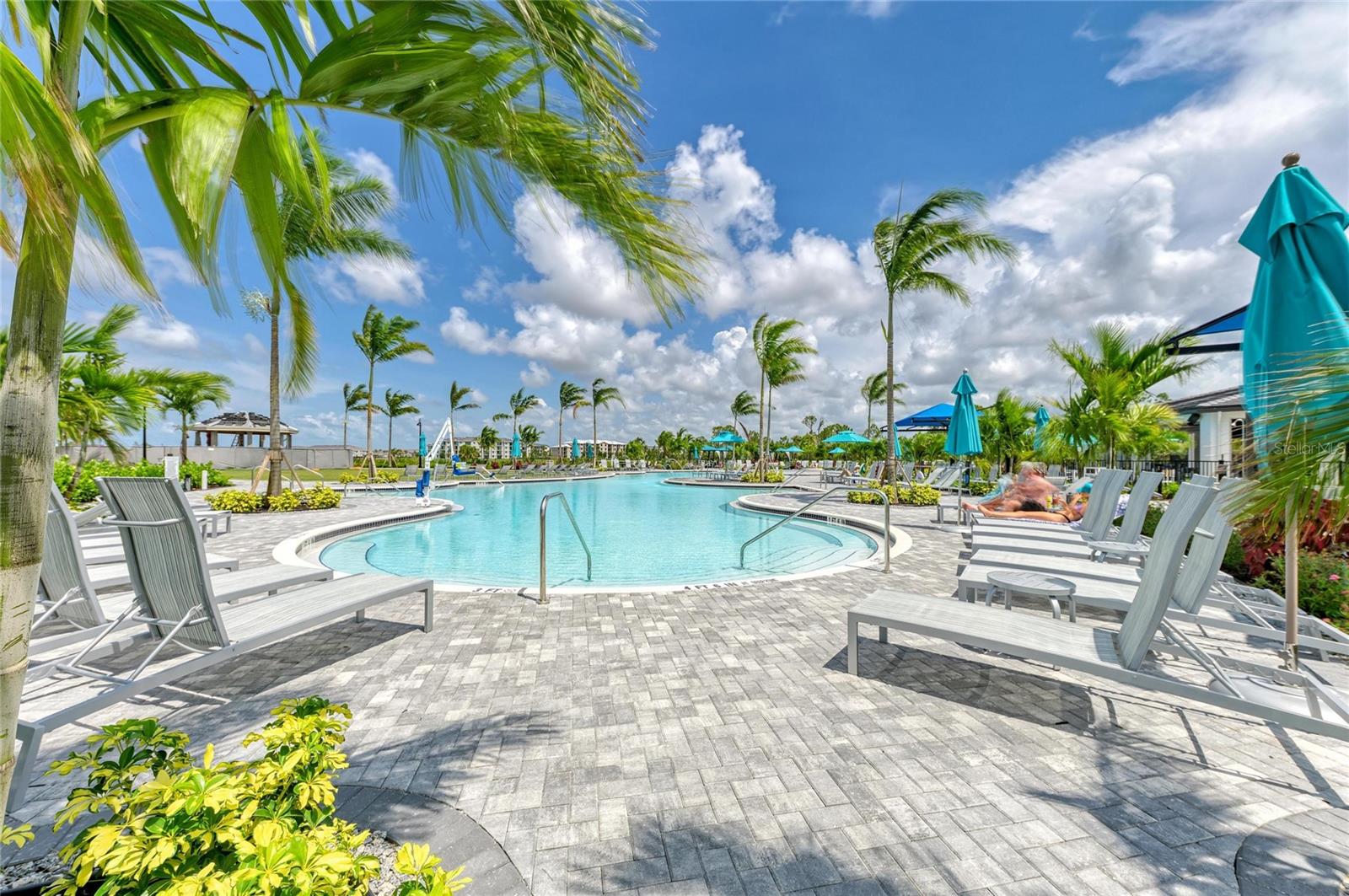 WELLEN PK GOLF & COUNTRY CLUB - Residential