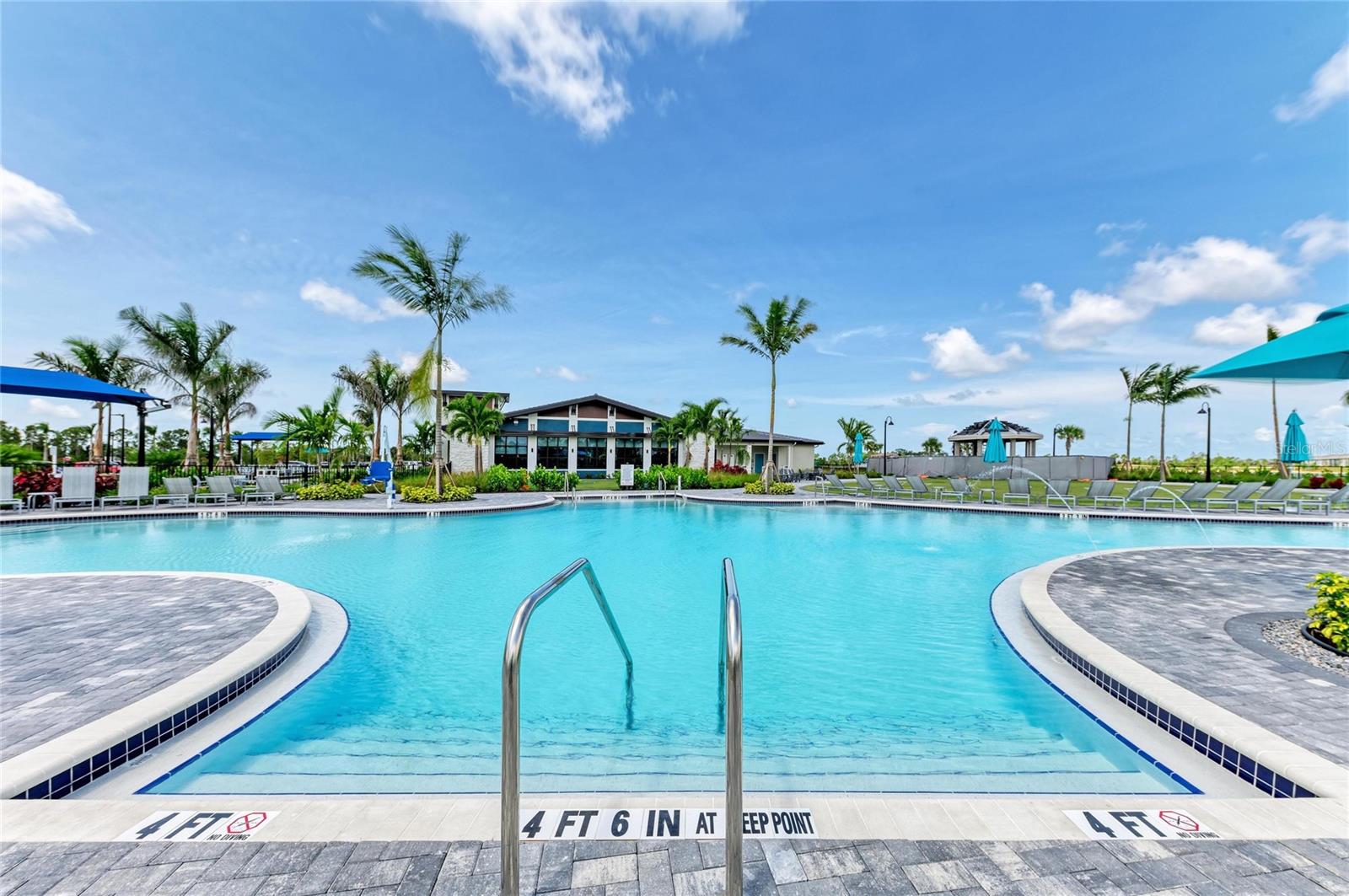 WELLEN PK GOLF & COUNTRY CLUB - Residential