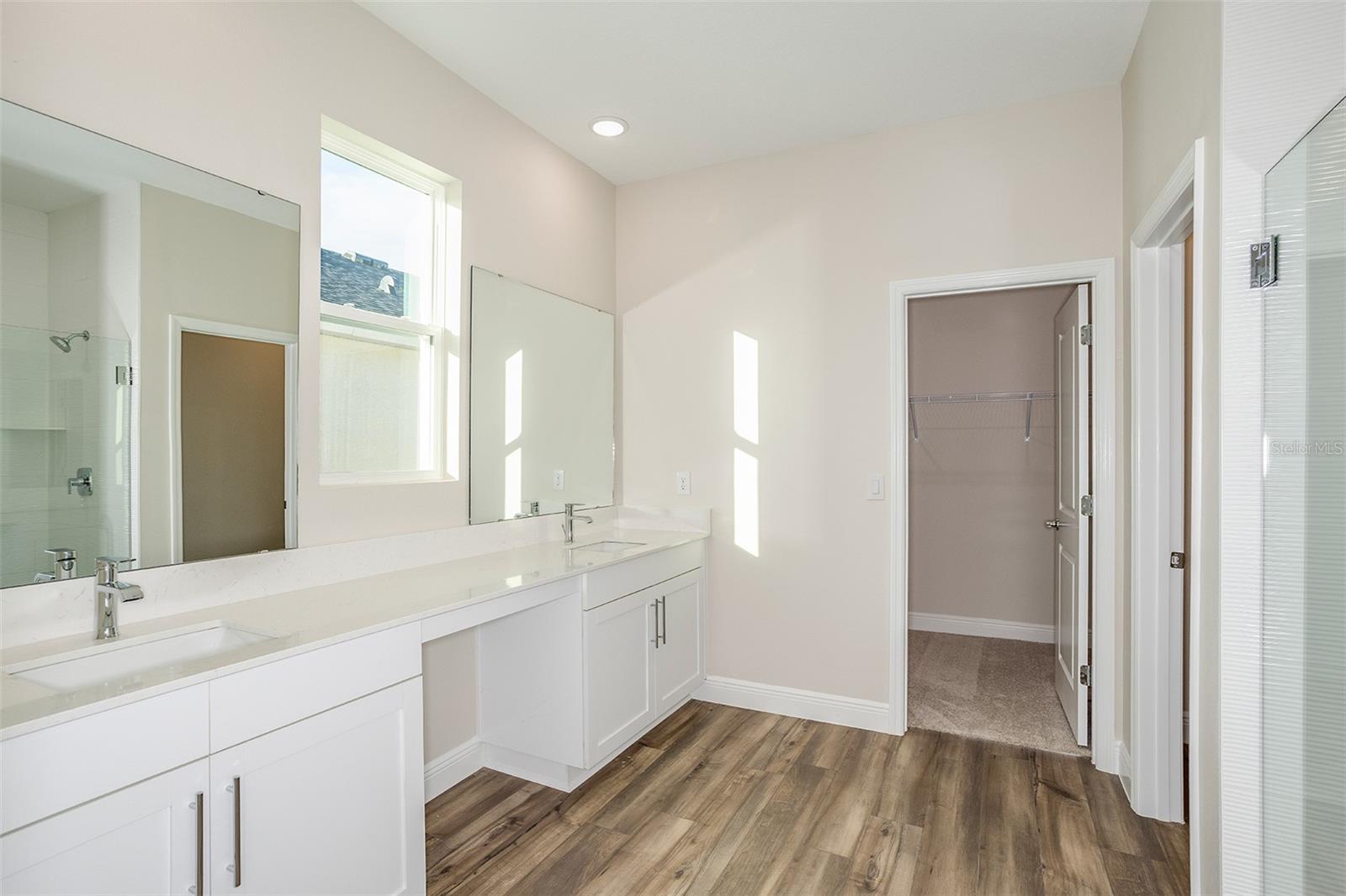 PASADENA WOODS - Residential