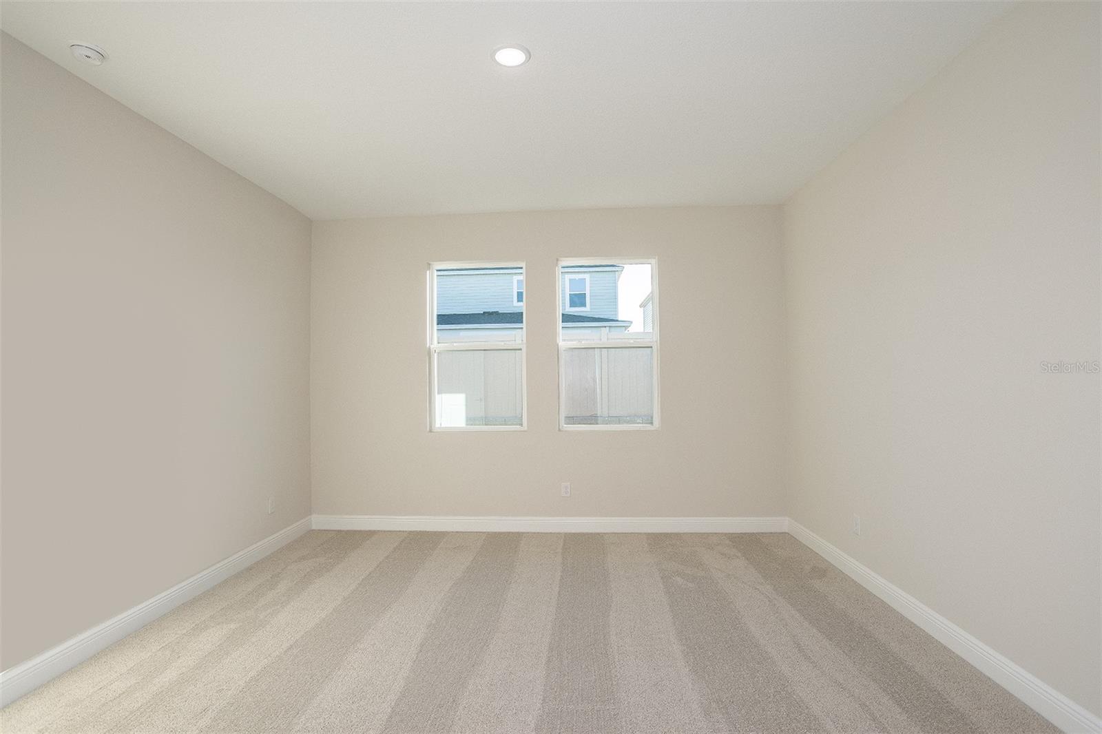 PASADENA WOODS - Residential