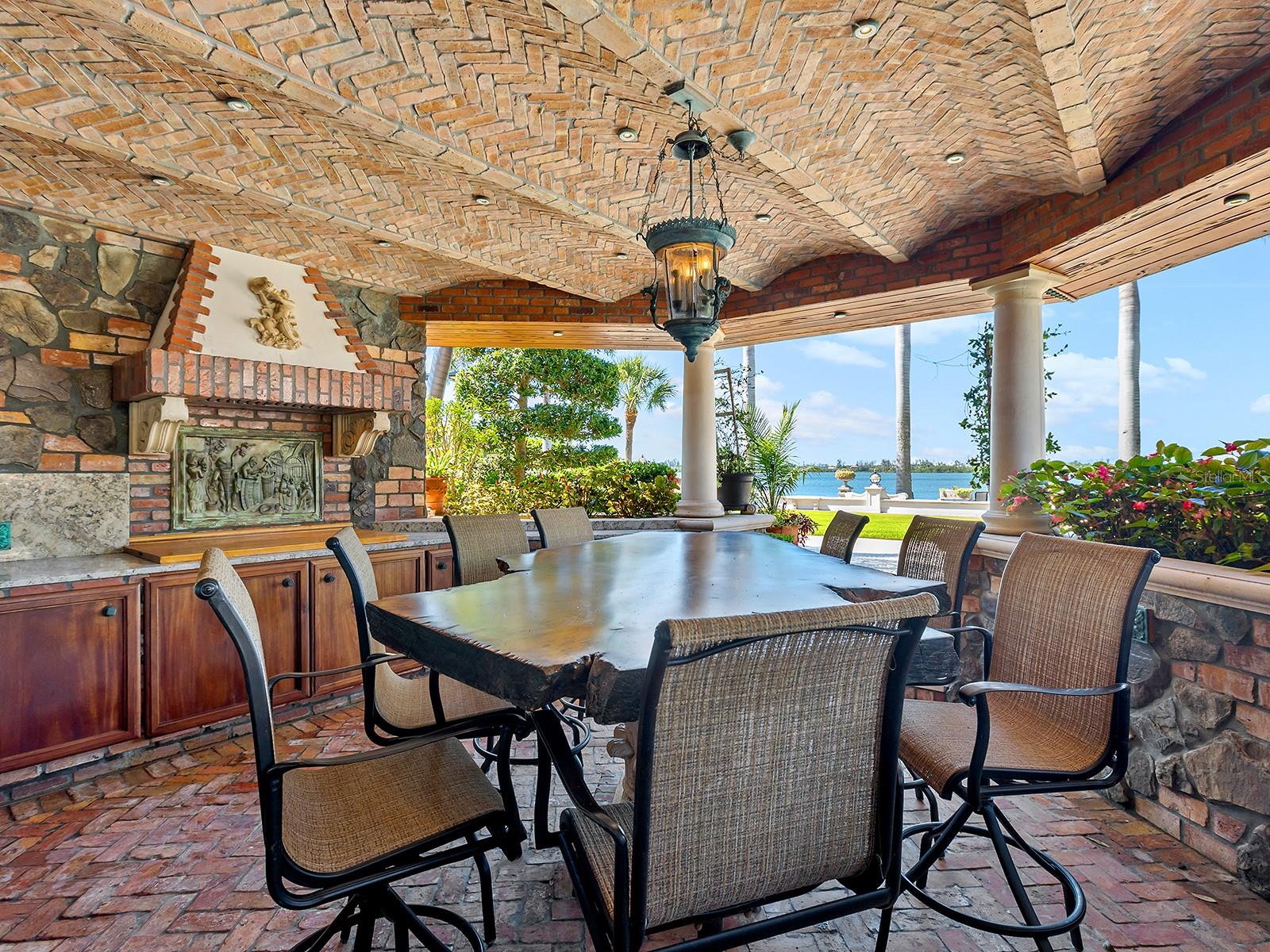 OYSTER BAY ESTATES - Residential