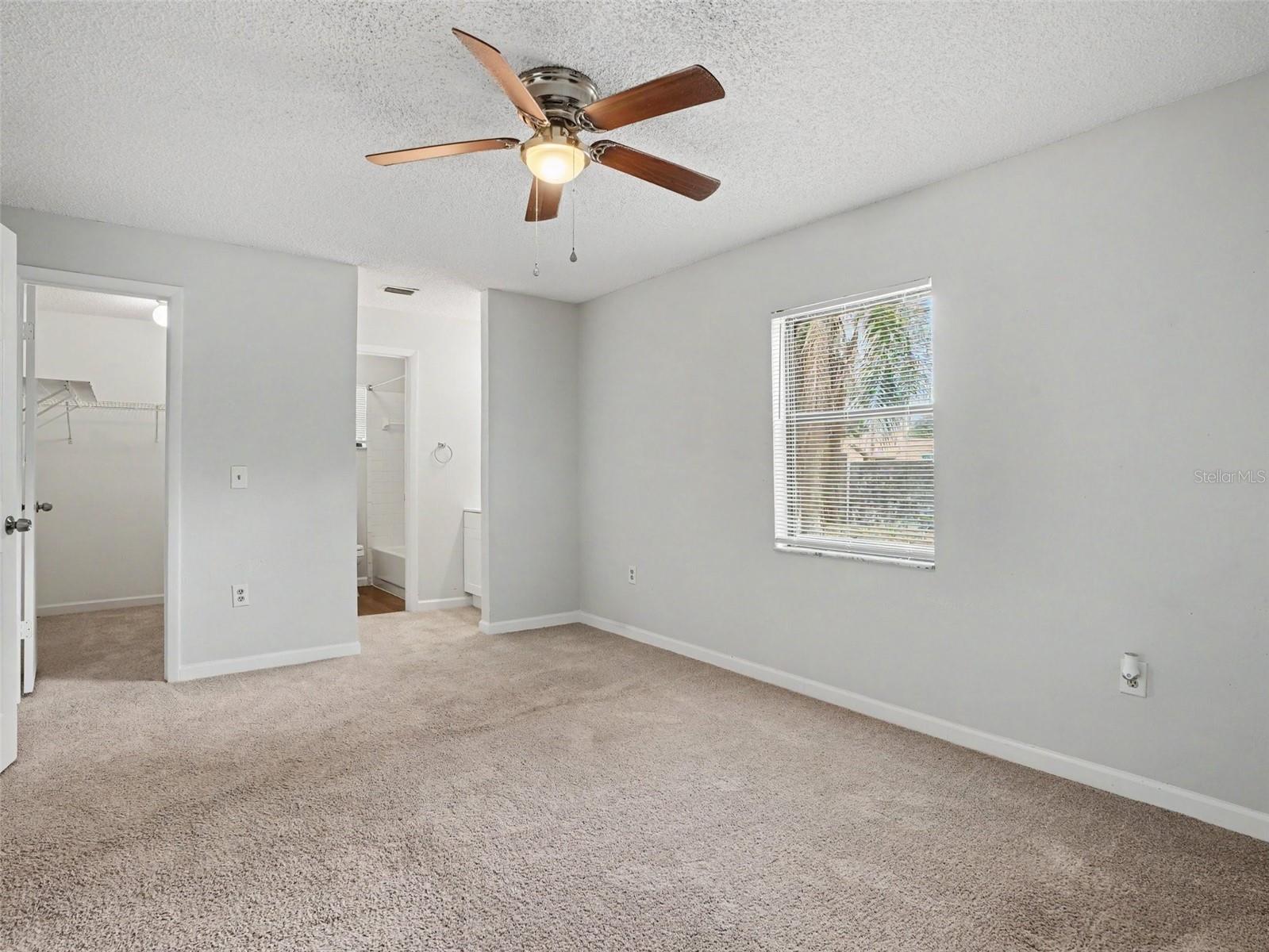 LAKE DAISY ESTATES - Residential