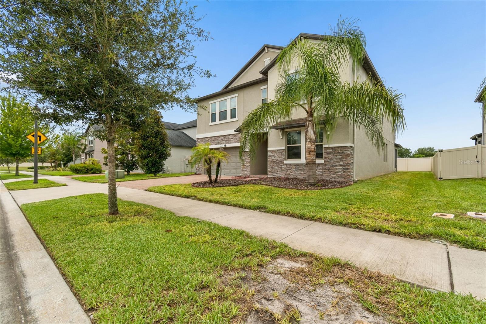 BRIARWINDS - Residential Lease