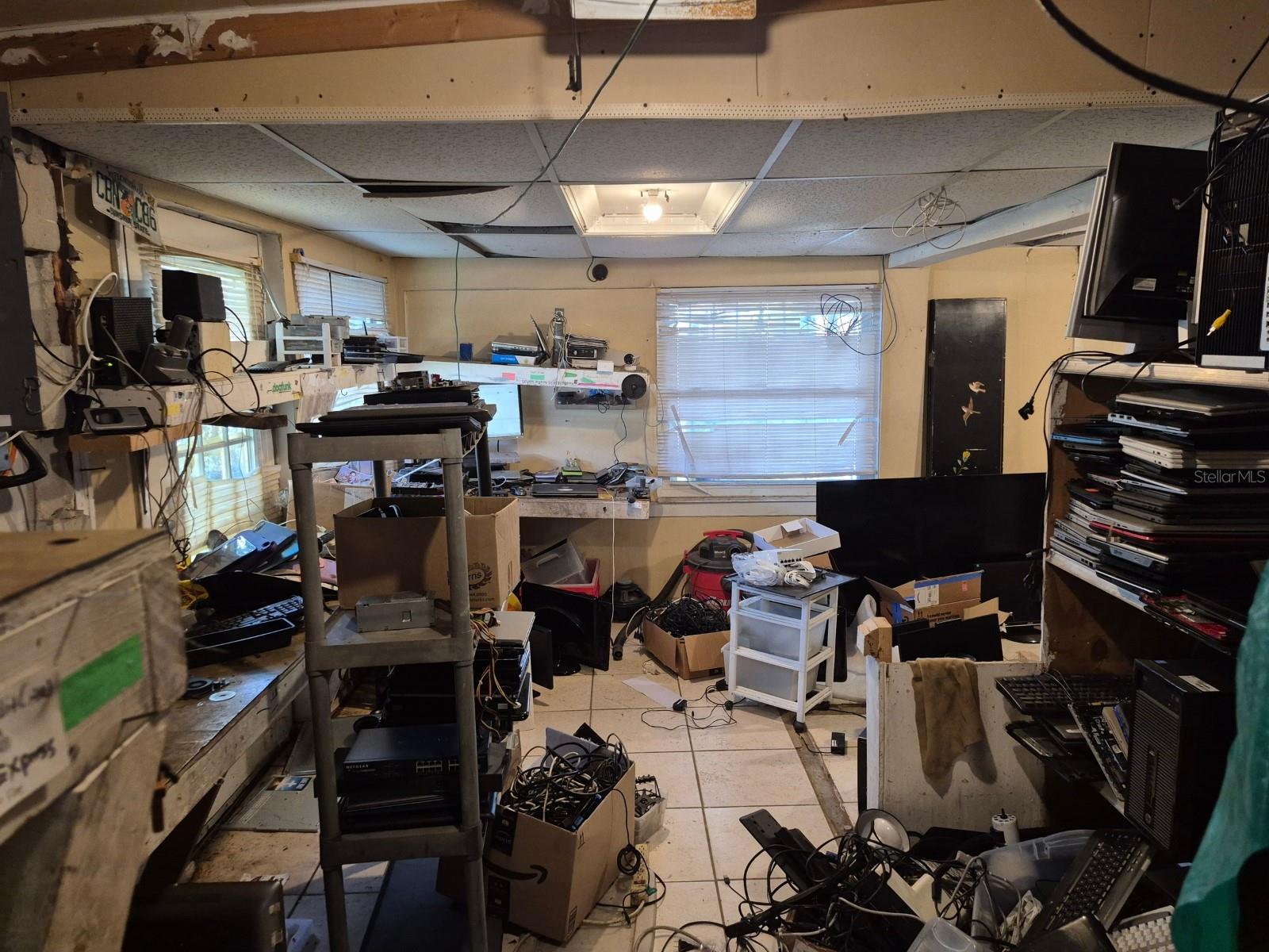 GROVE PARK - Commercial Sale