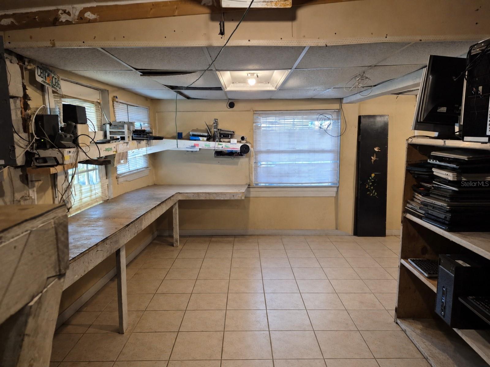 GROVE PARK - Commercial Sale