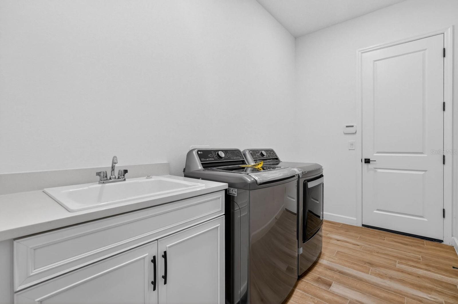 HIDDEN LAKES WATER OAKS SUB PH 2 - Residential