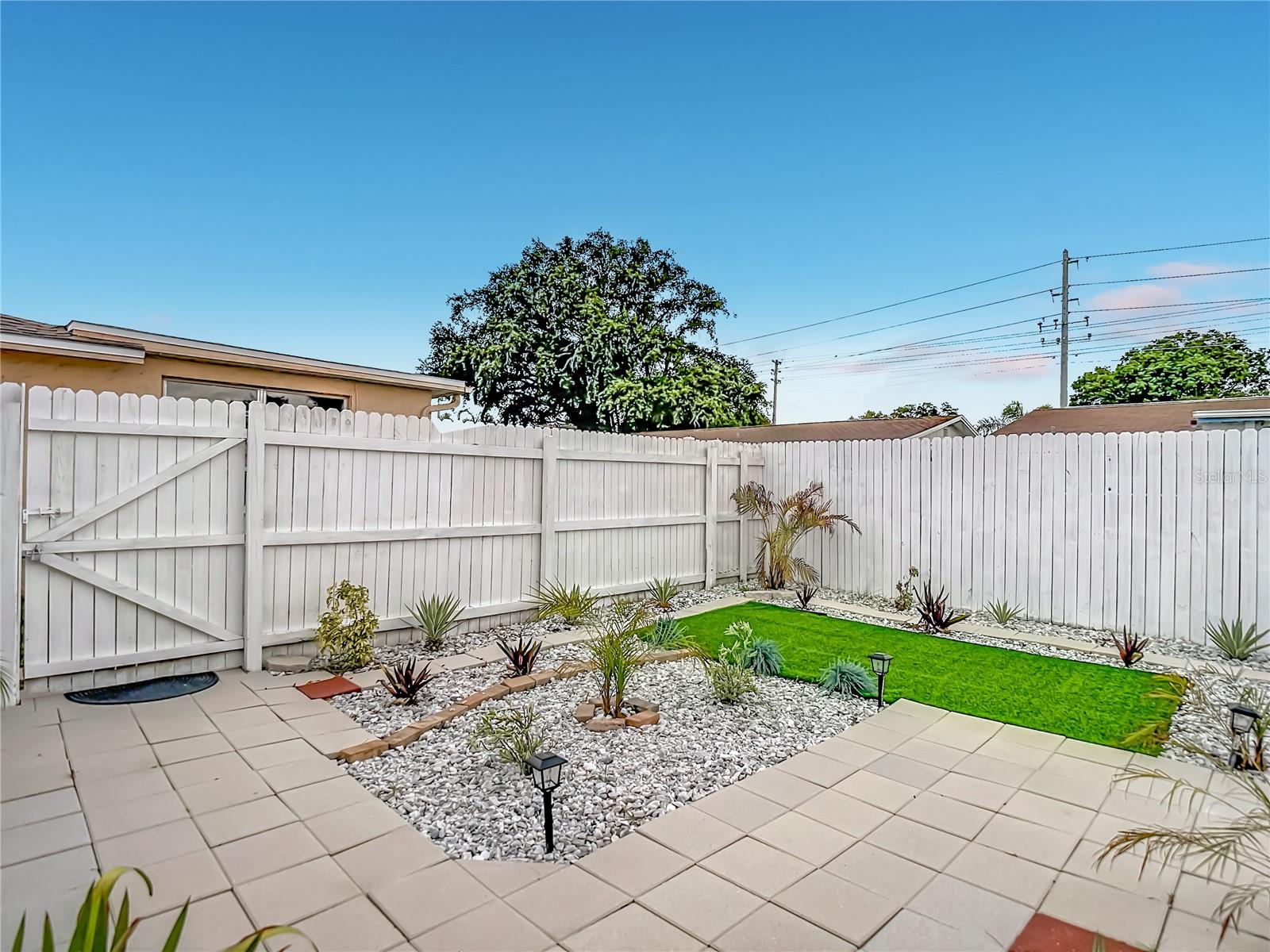 TANGLEWOOD TERRACE - Residential