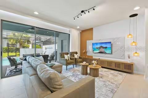 WINDSOR AT WESTSIDE PH 3 - Residential