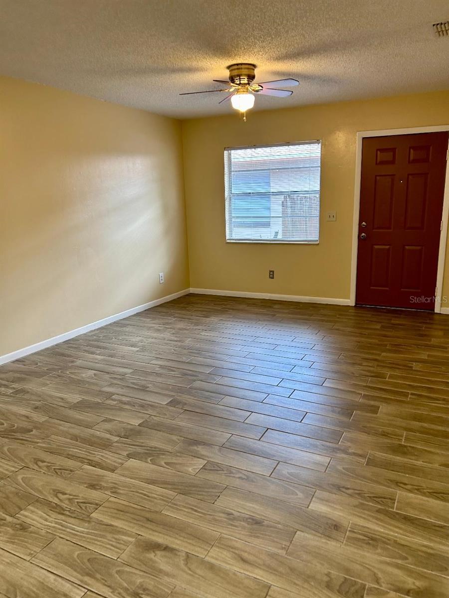 SULPHUR SPGS ADD - Residential Lease