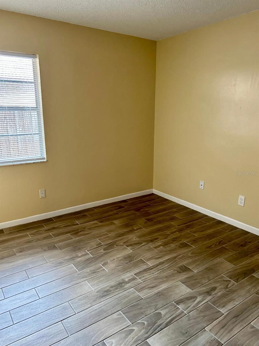 SULPHUR SPGS ADD - Residential Lease