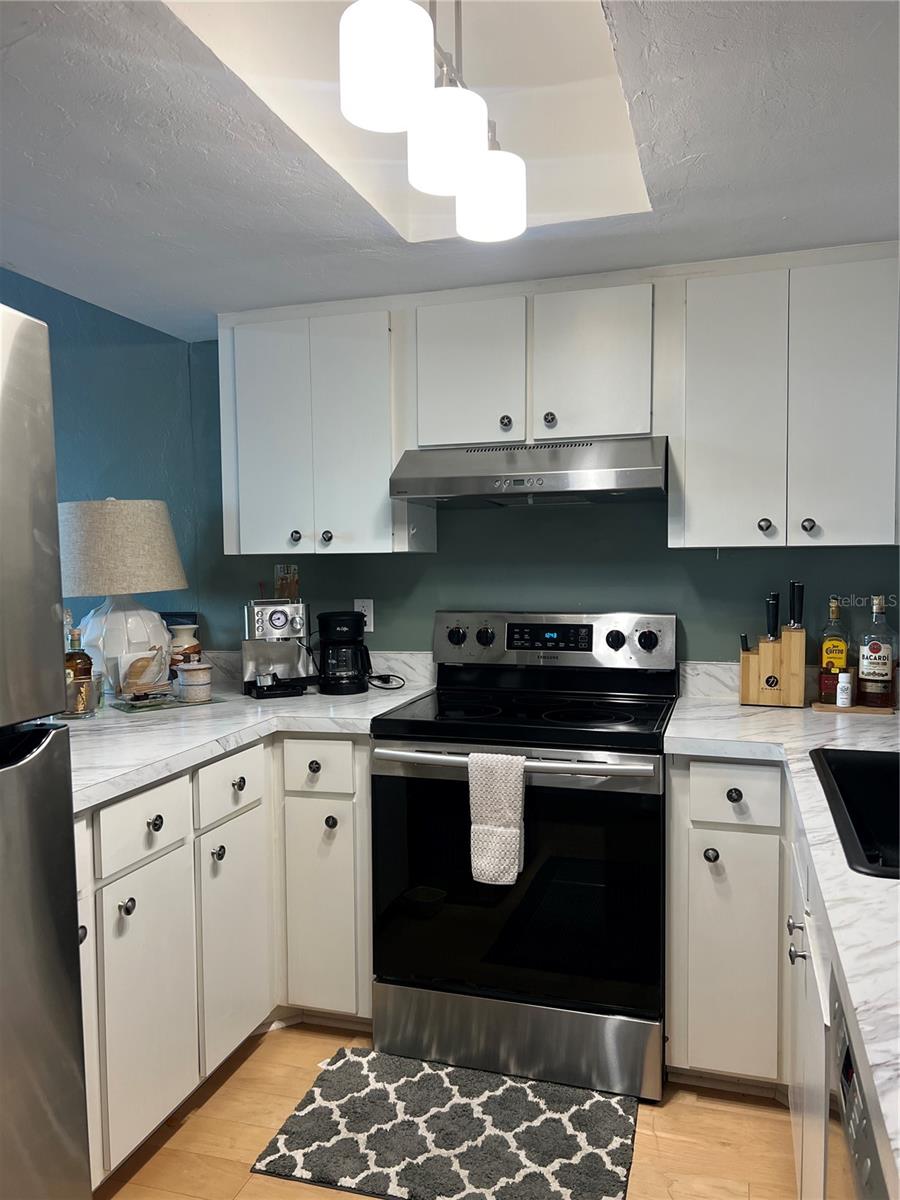 TRES PALMAS CONDO - Residential