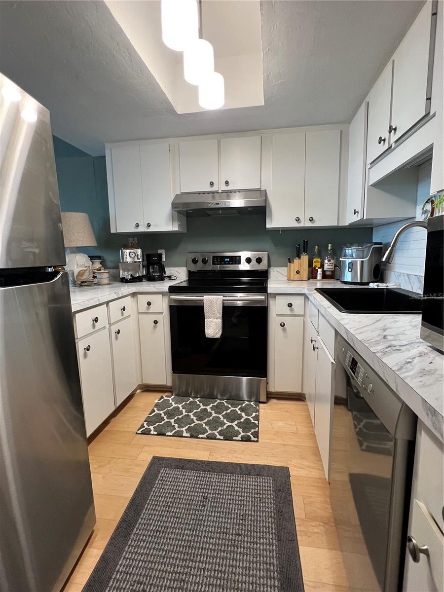 TRES PALMAS CONDO - Residential