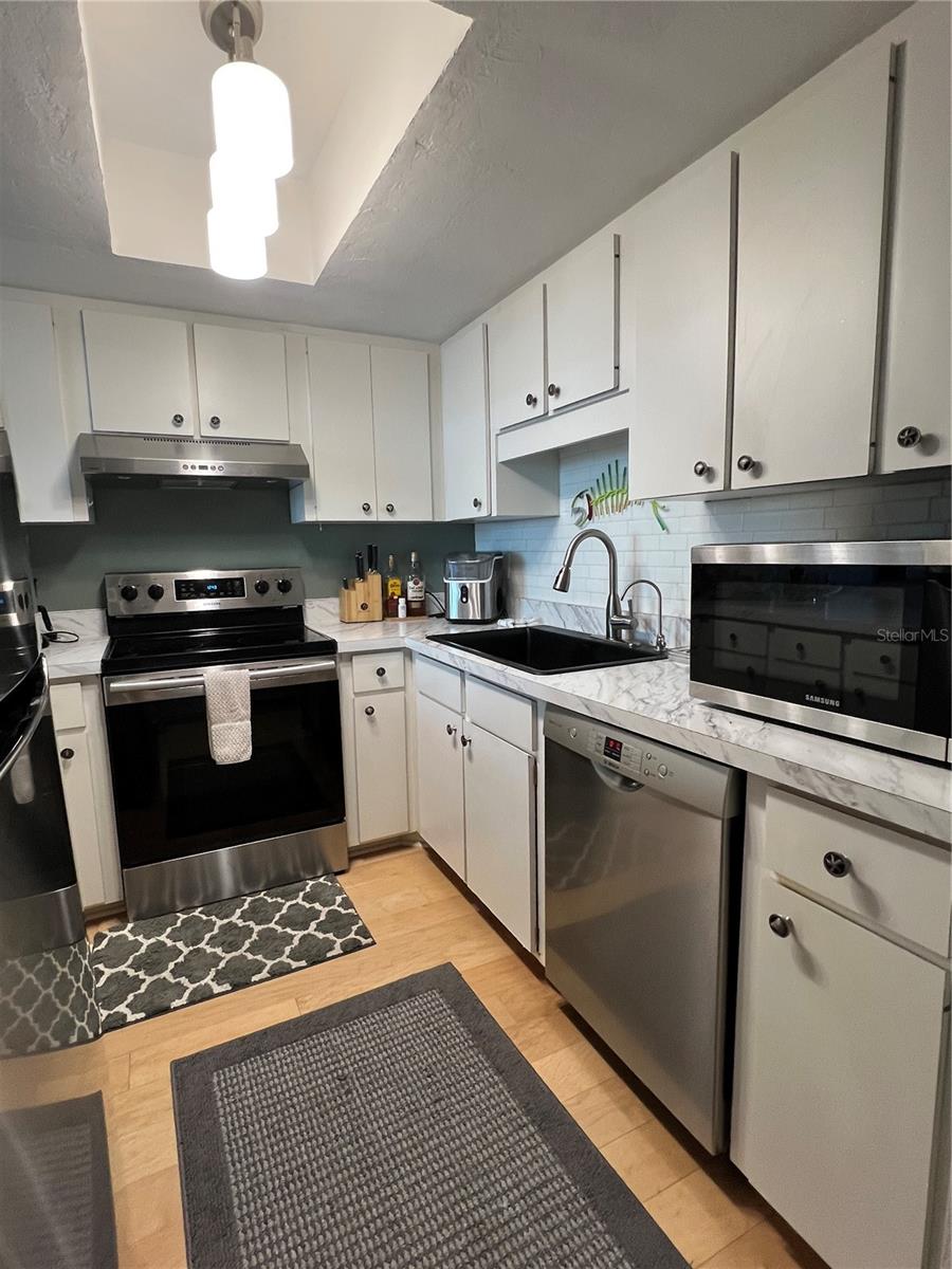 TRES PALMAS CONDO - Residential