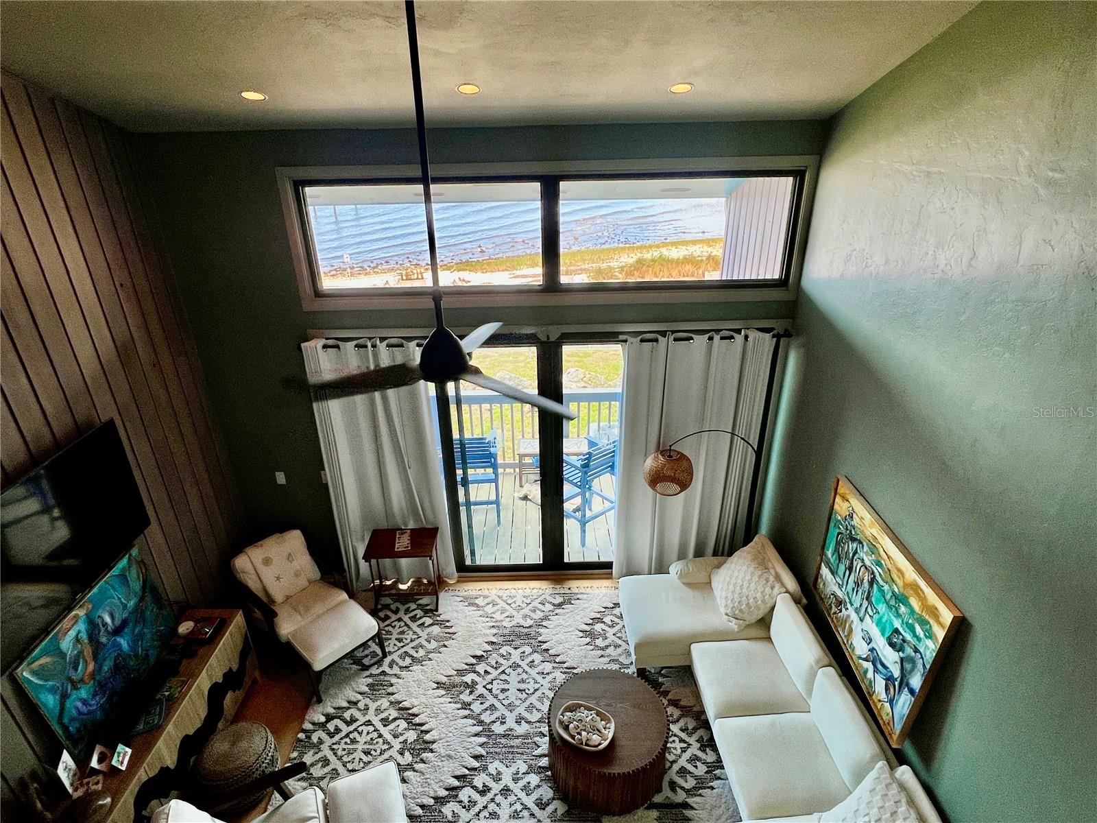 TRES PALMAS CONDO - Residential