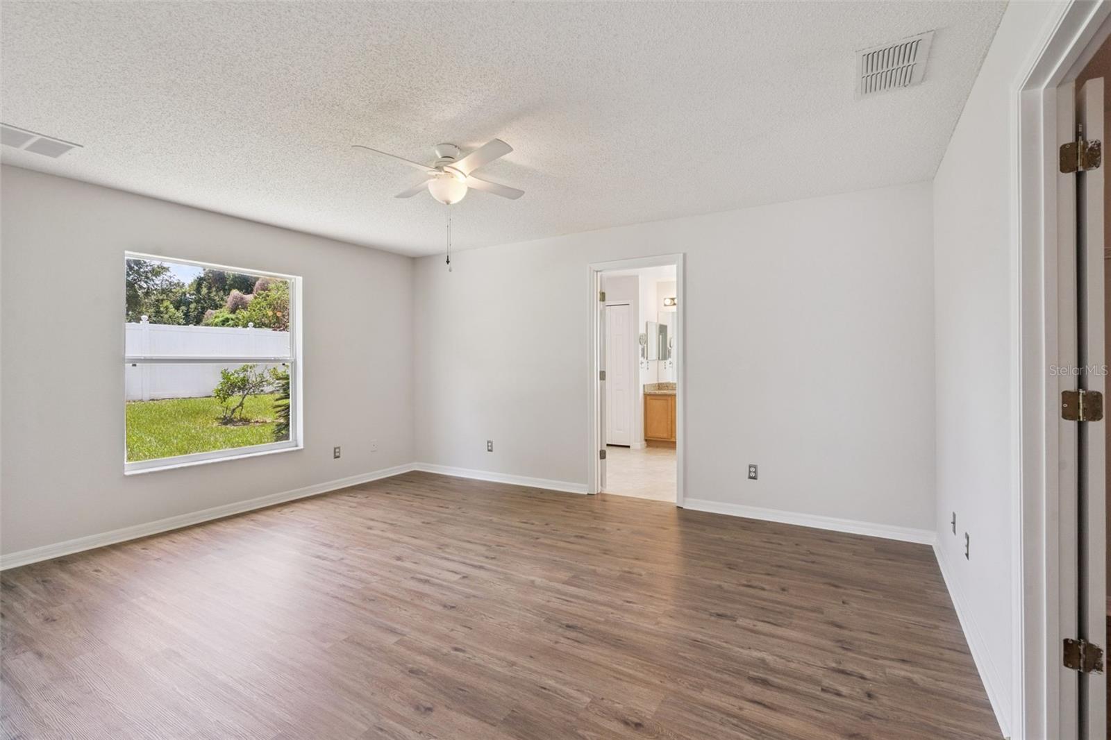 ESTATES LAKE ST CHARLES PH 02 - Residential Lease