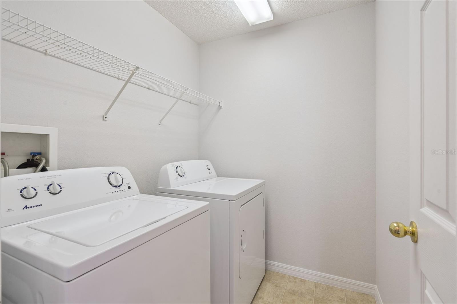ESTATES LAKE ST CHARLES PH 02 - Residential Lease