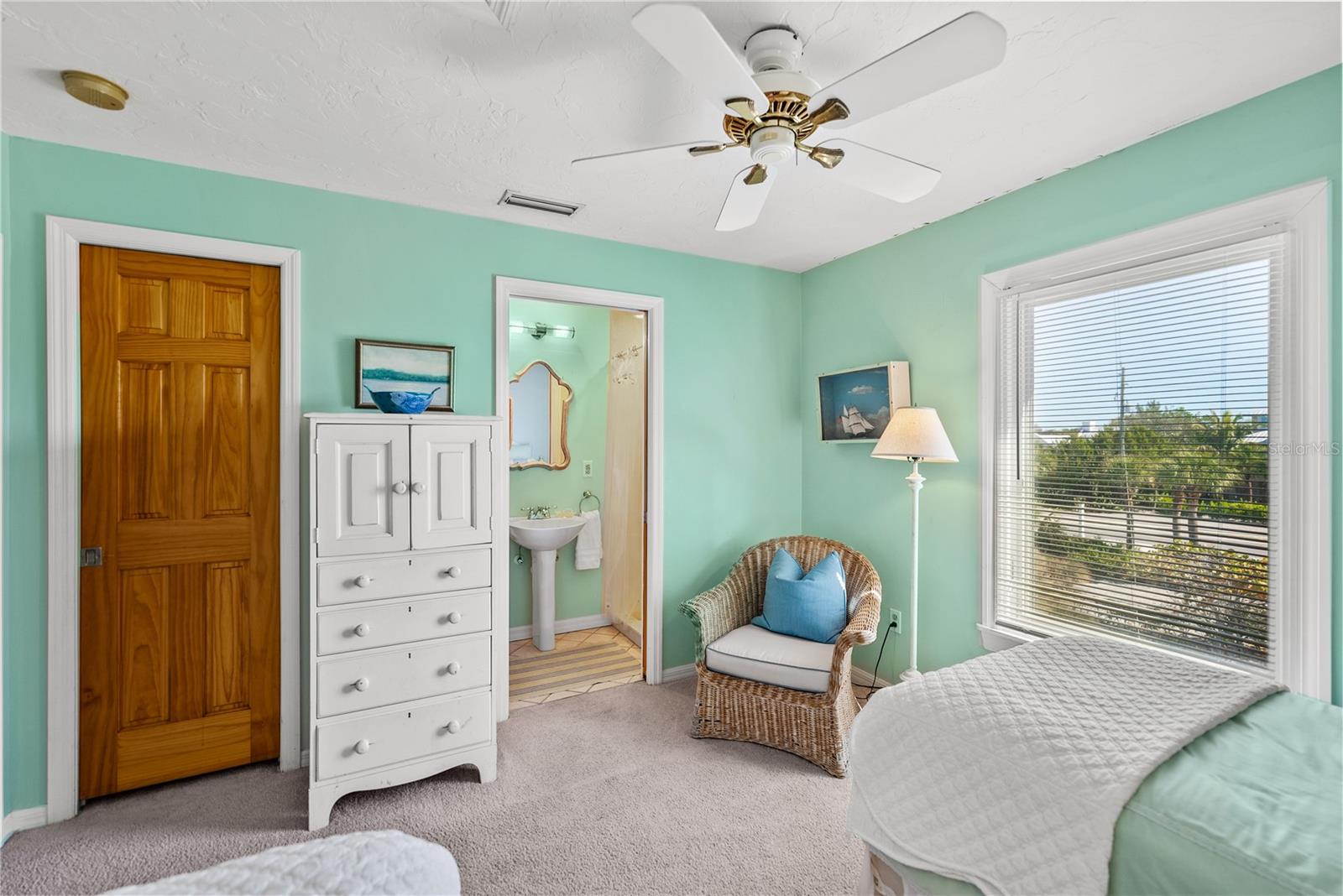 SEAGRAPE COLONY - Residential