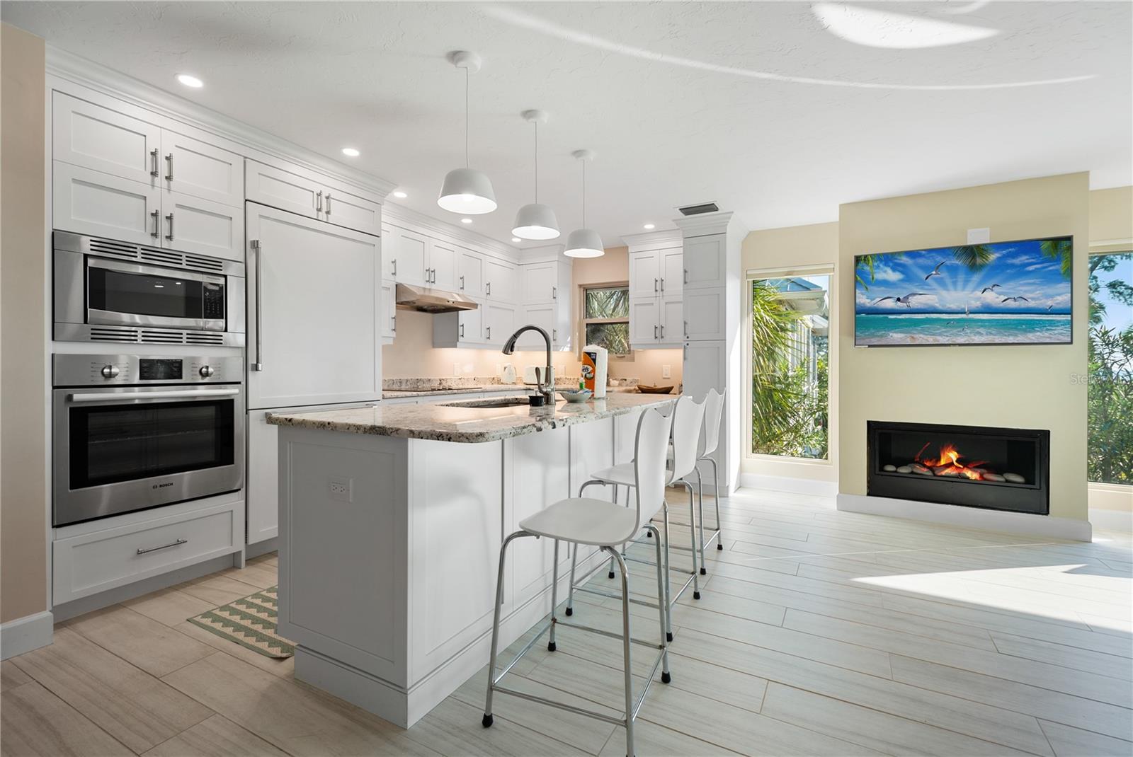 SEAGRAPE COLONY - Residential