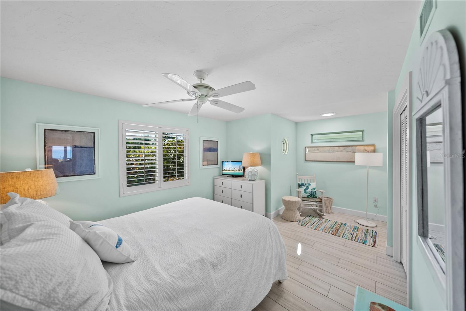 SEAGRAPE COLONY - Residential