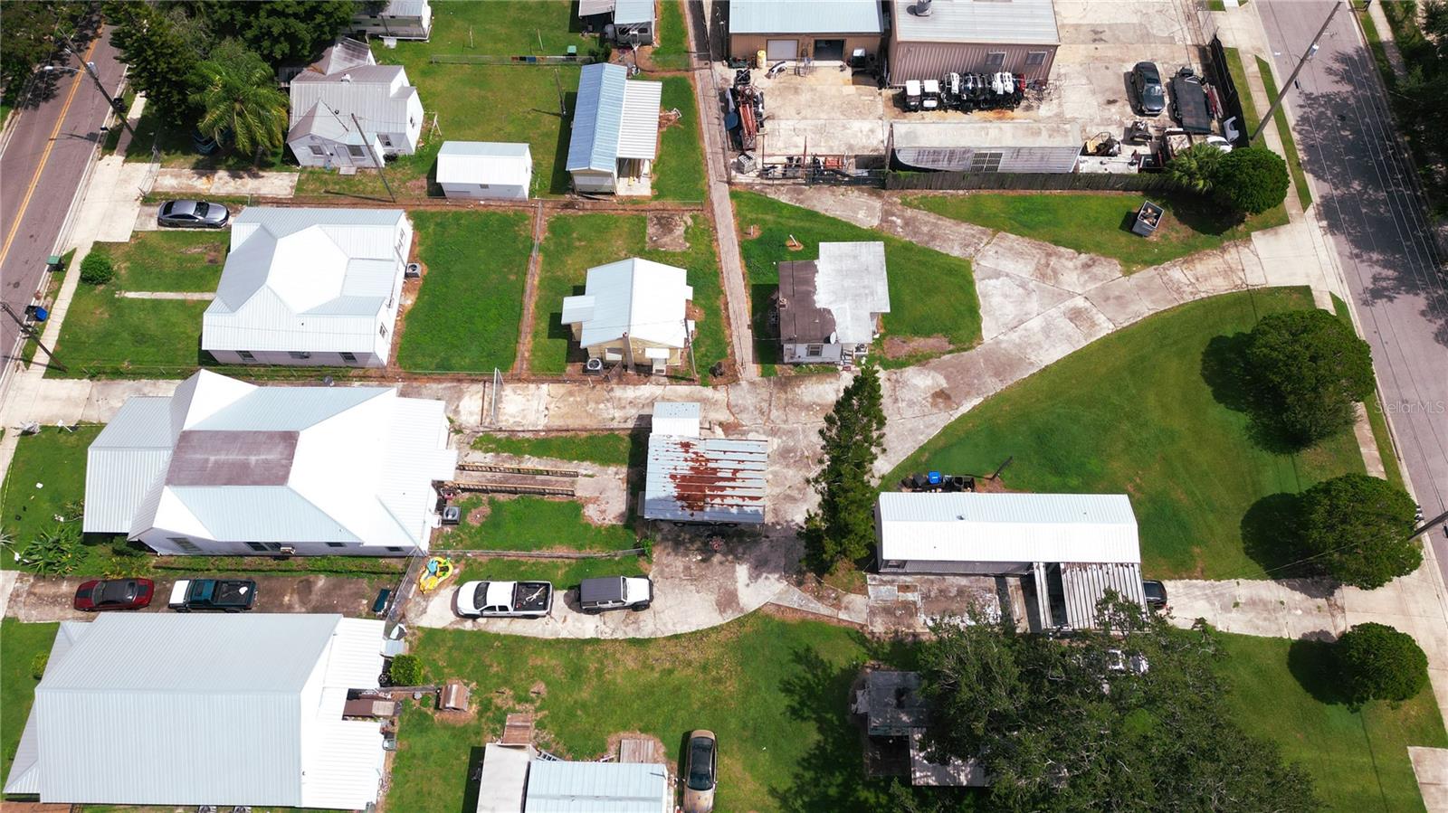 CLEAR LAKE VIEWS - Residential Income