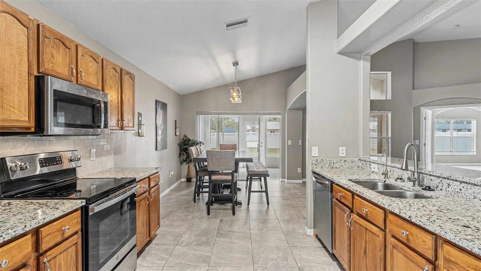 HIGH POINTE NORTH - Residential