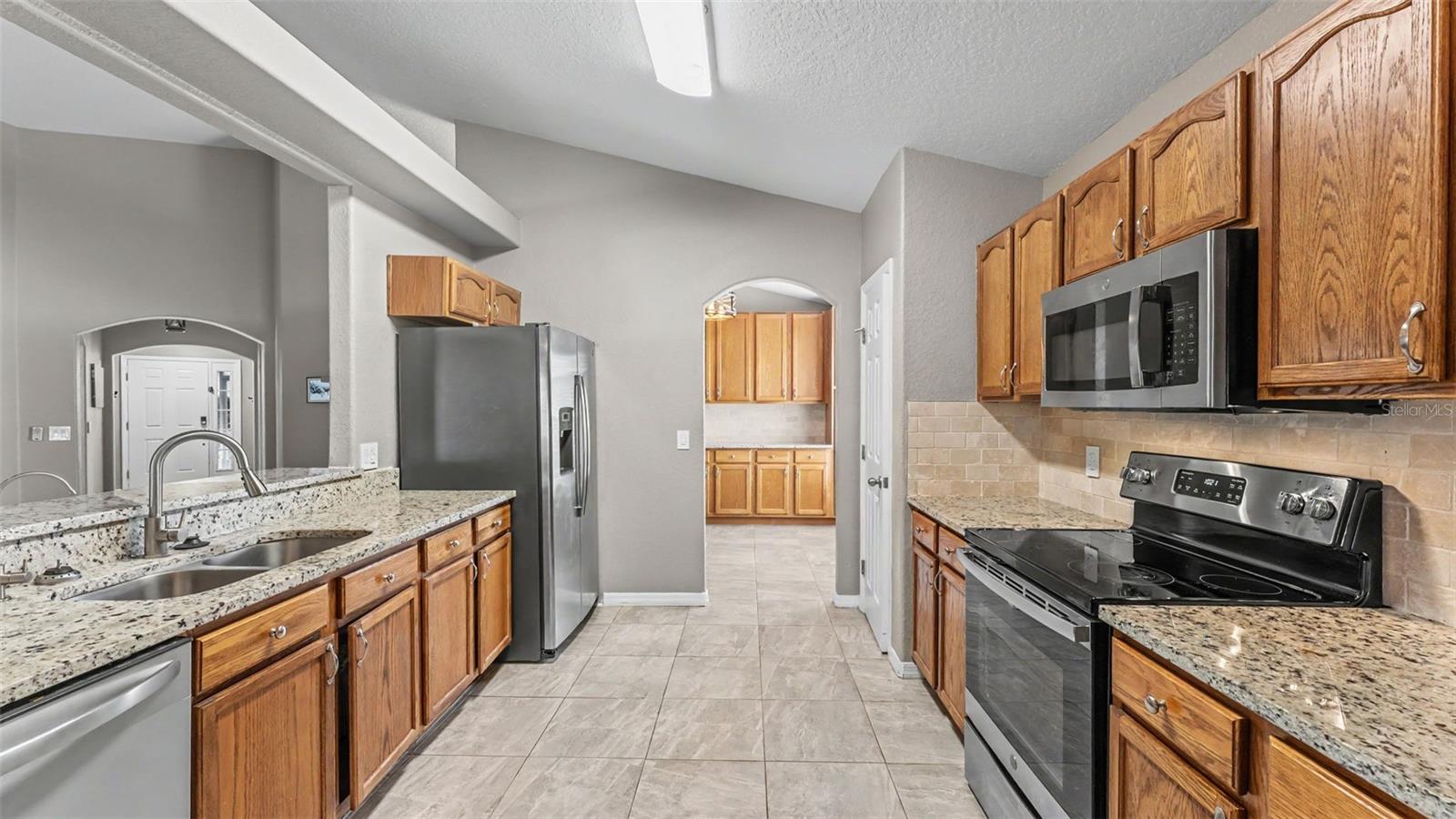 HIGH POINTE NORTH - Residential