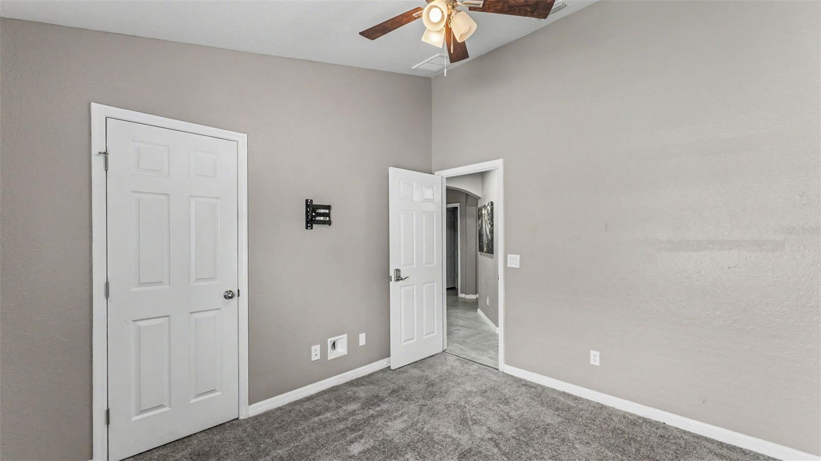 HIGH POINTE NORTH - Residential