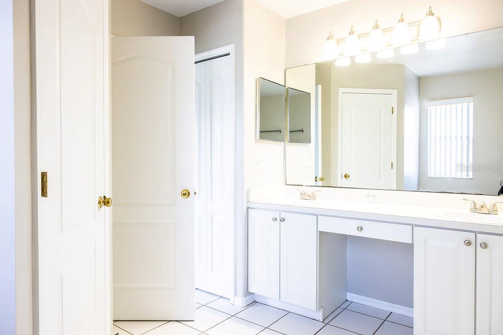 STONEYBROOK - Residential