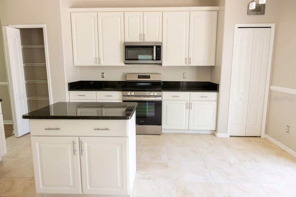 STONEYBROOK - Residential
