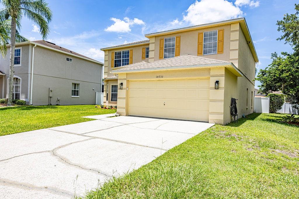 STONEYBROOK - Residential