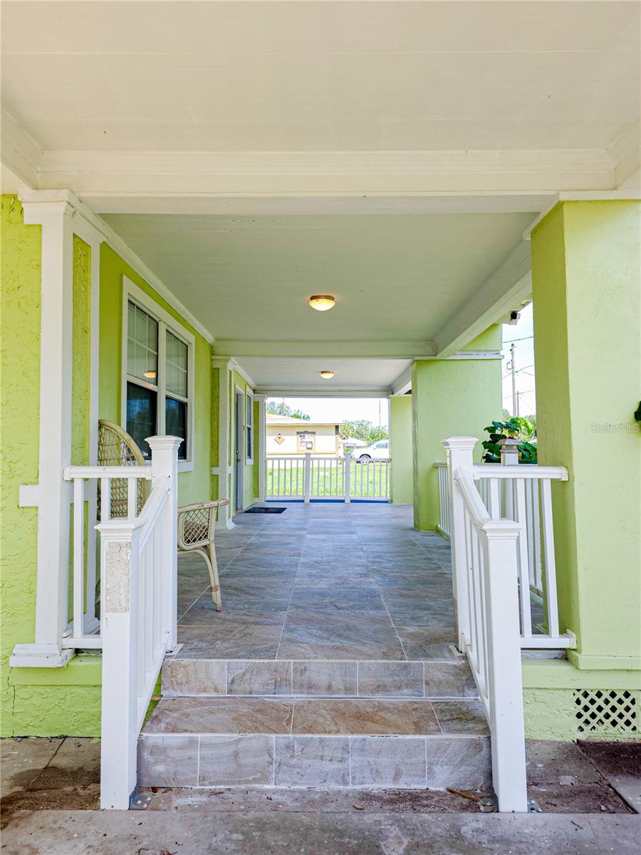 GOLDEN AGE VILLAS - Residential