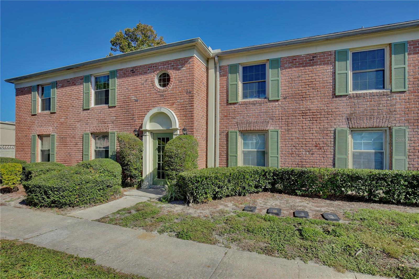 LAKE HOWELL ARMS CONDO - Residential