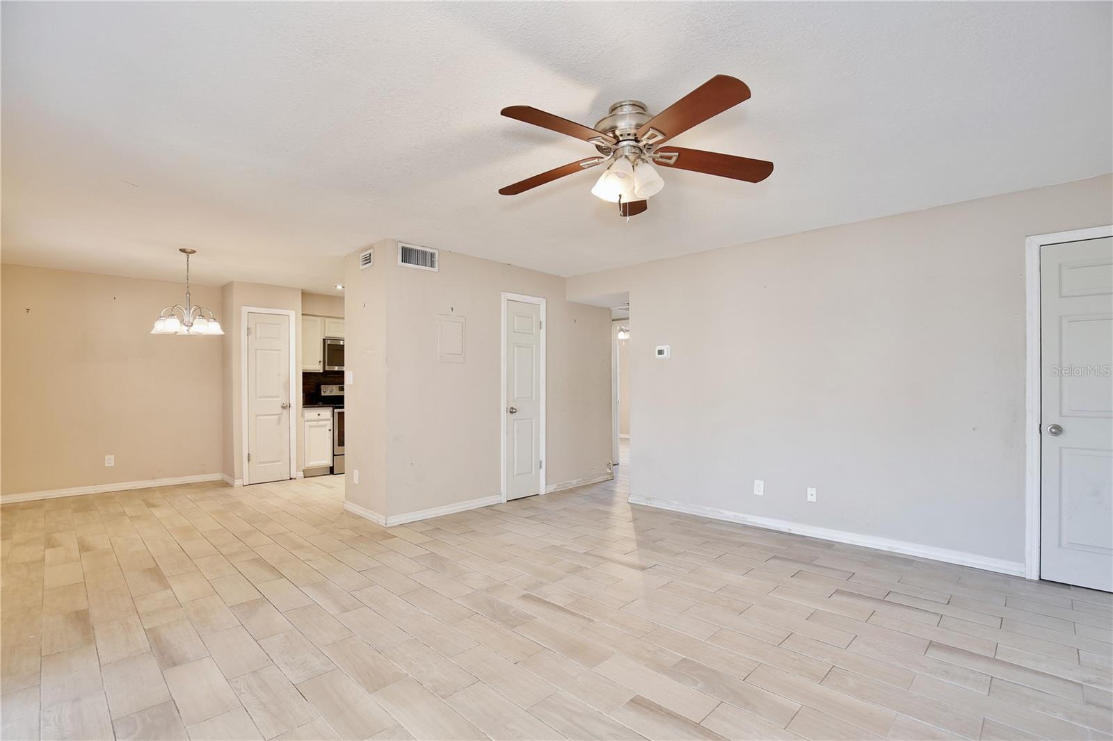 LAKE HOWELL ARMS CONDO - Residential