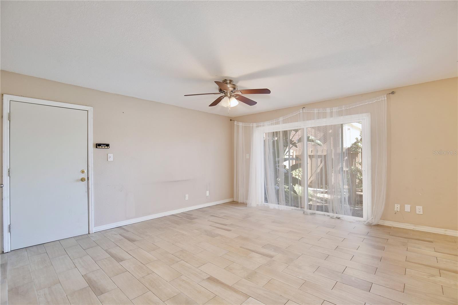 LAKE HOWELL ARMS CONDO - Residential