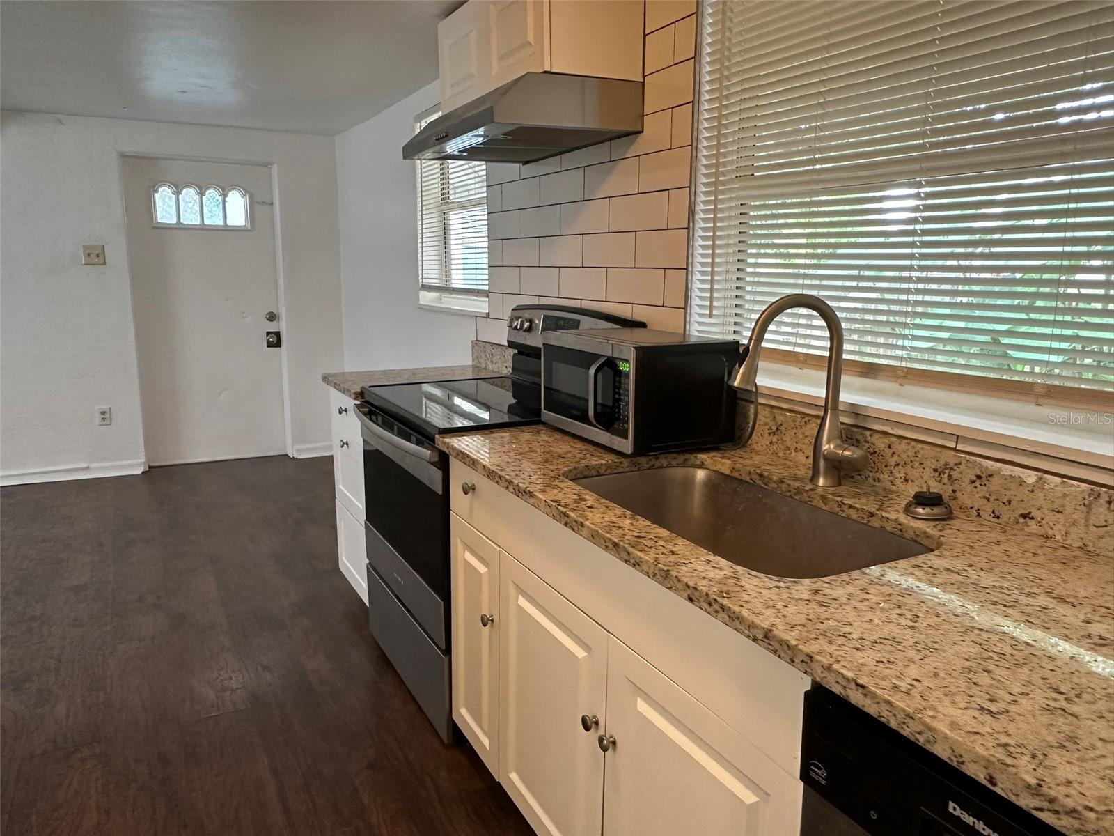 WASHINGTON TERRACE - Residential Lease