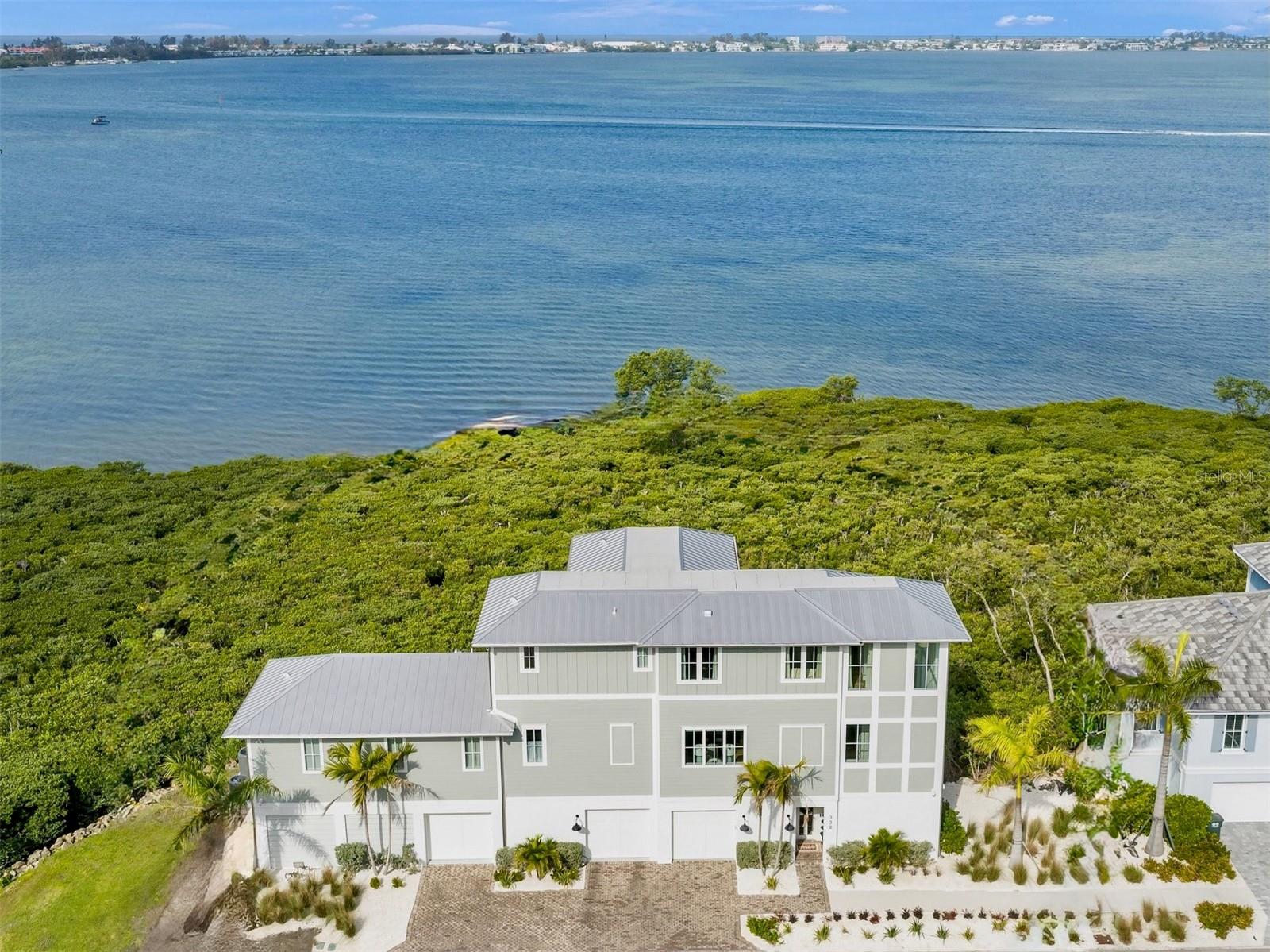 HARBOR SOUND - Residential