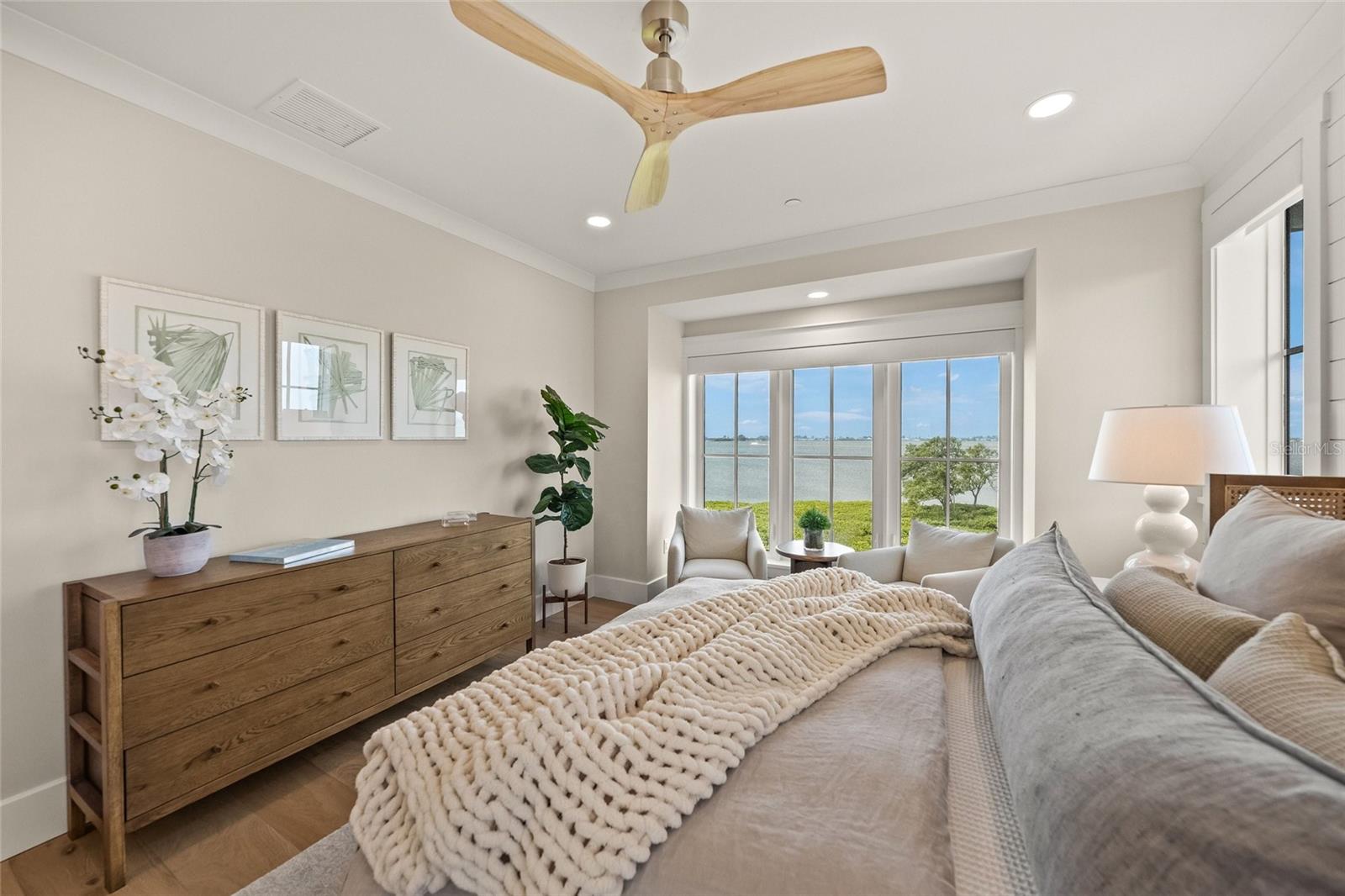 HARBOR SOUND - Residential