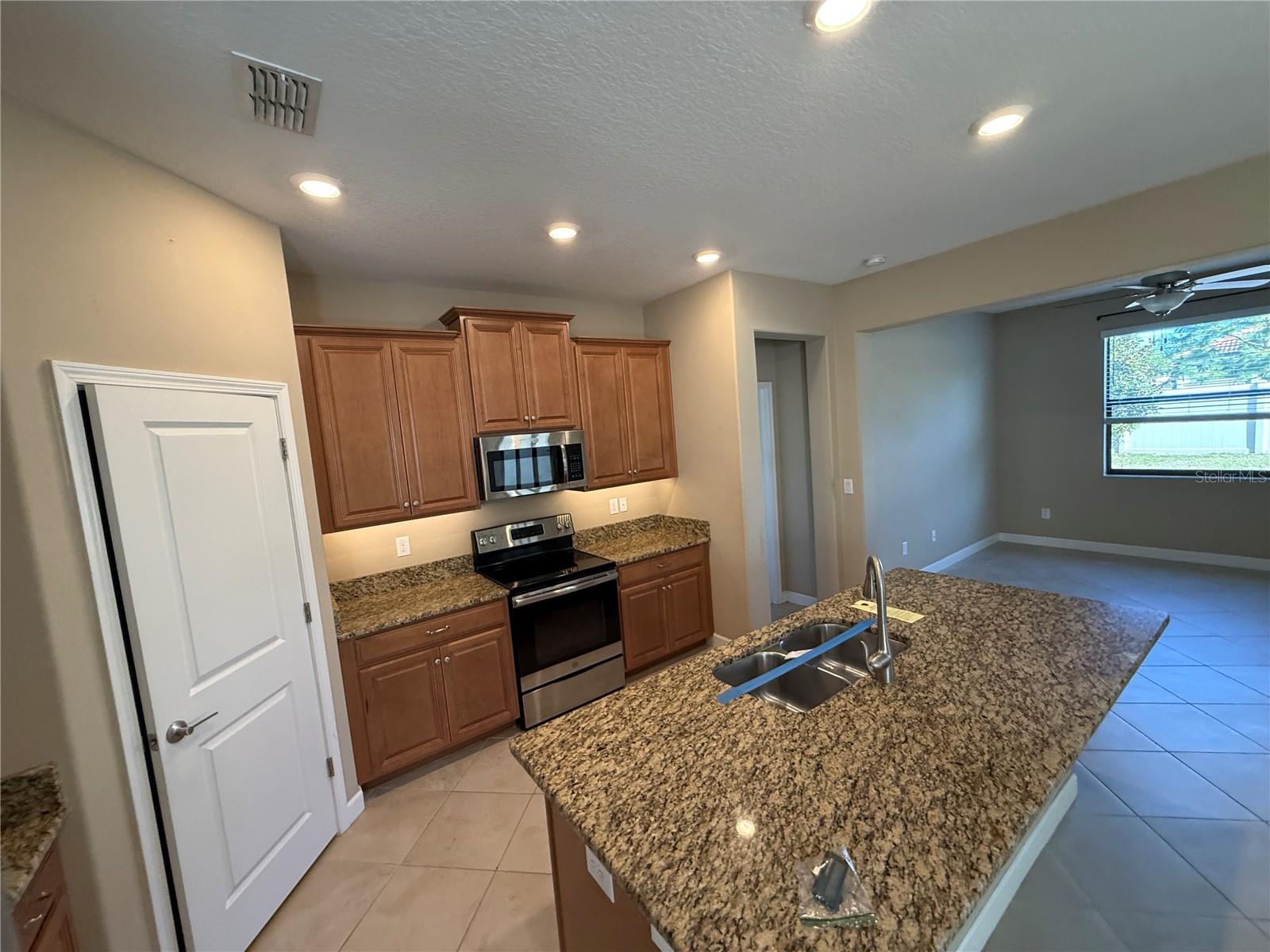 FOREST BROOKE ACTIVE ADULT PH - Residential