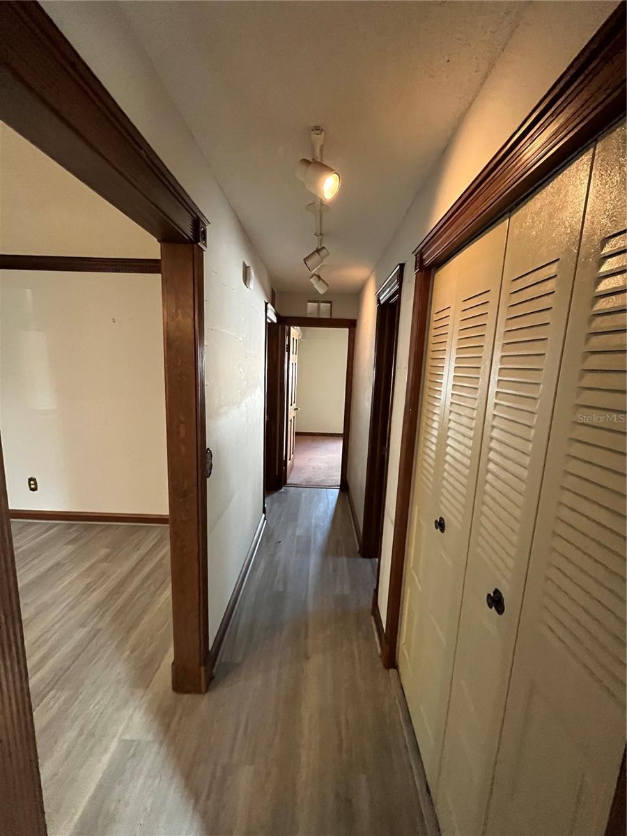 FOUR WINDS ESTATES UNIT 4 - Residential