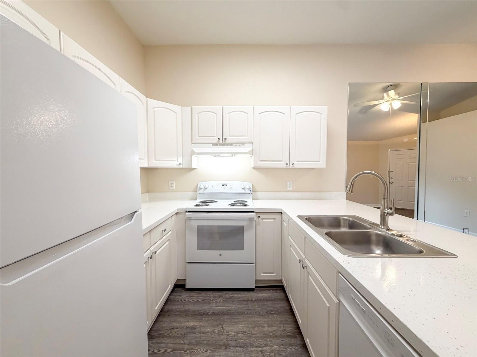 MAGNOLIA MANOR - Residential Lease
