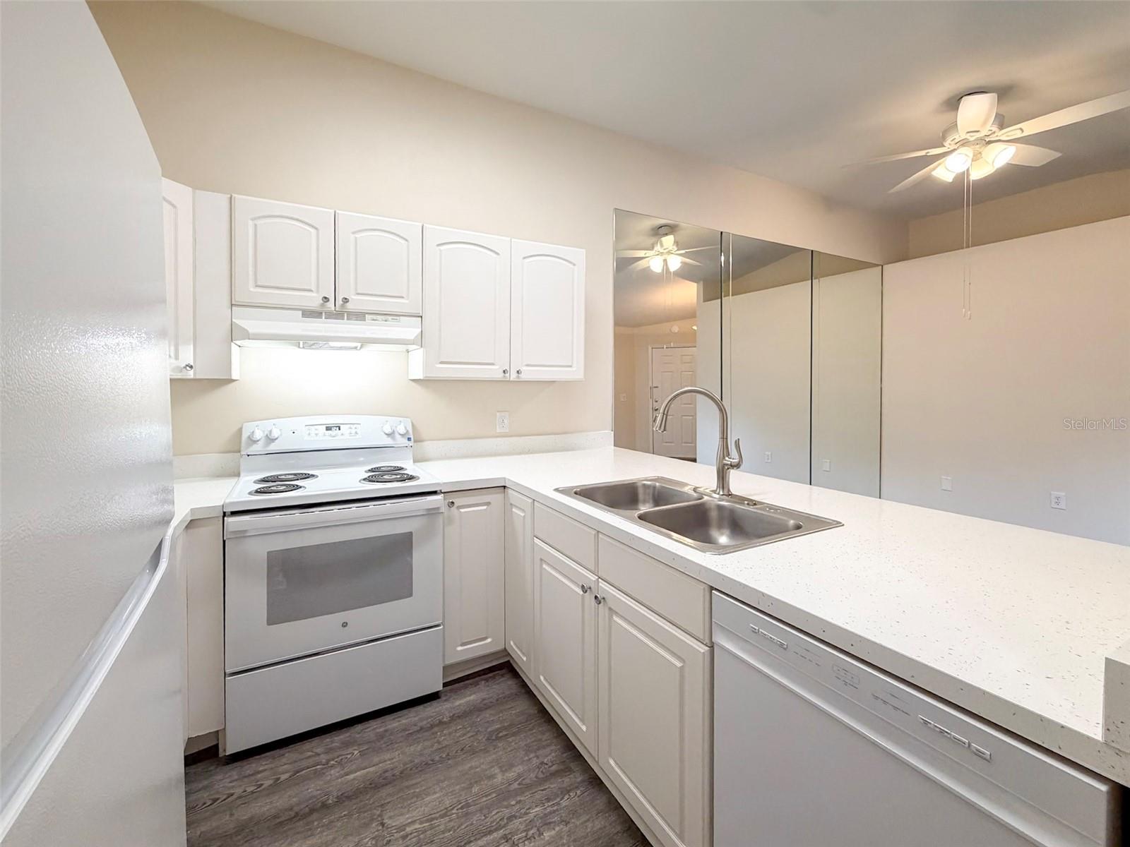 MAGNOLIA MANOR - Residential Lease