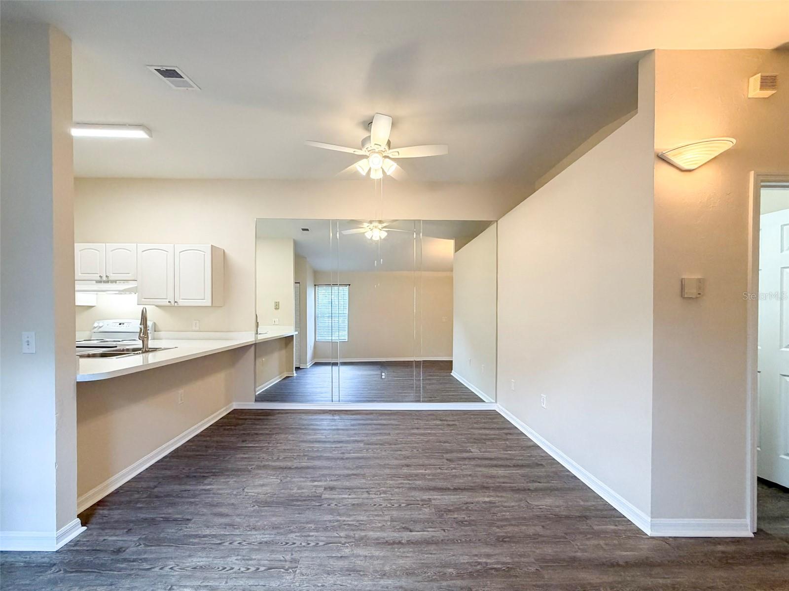 MAGNOLIA MANOR - Residential Lease