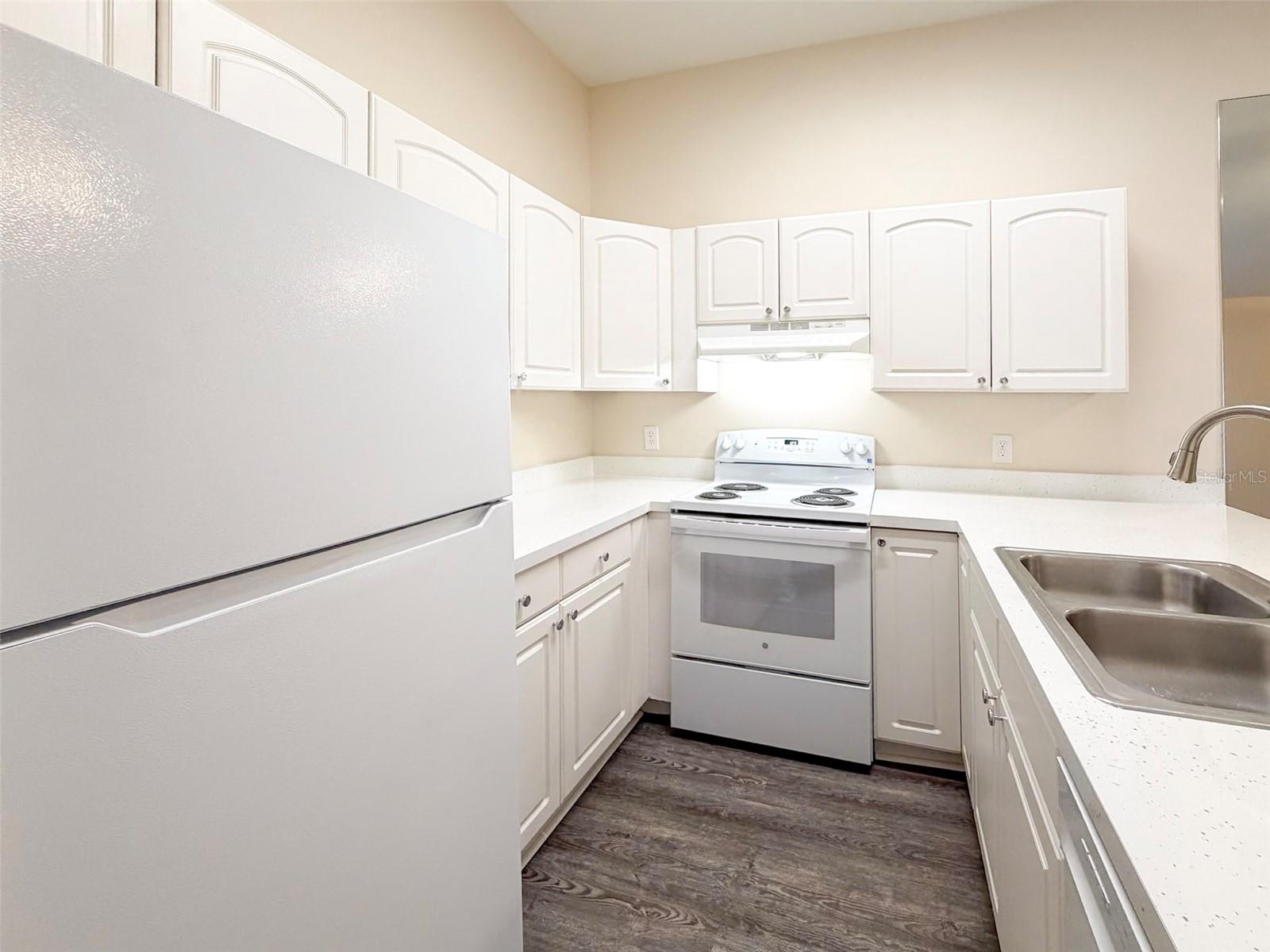 MAGNOLIA MANOR - Residential Lease