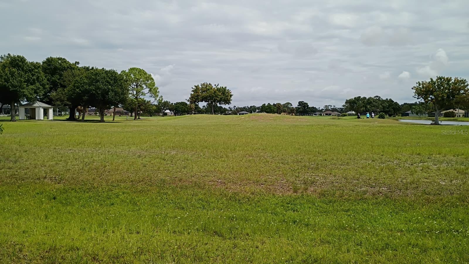 CAPE CORAL - Land