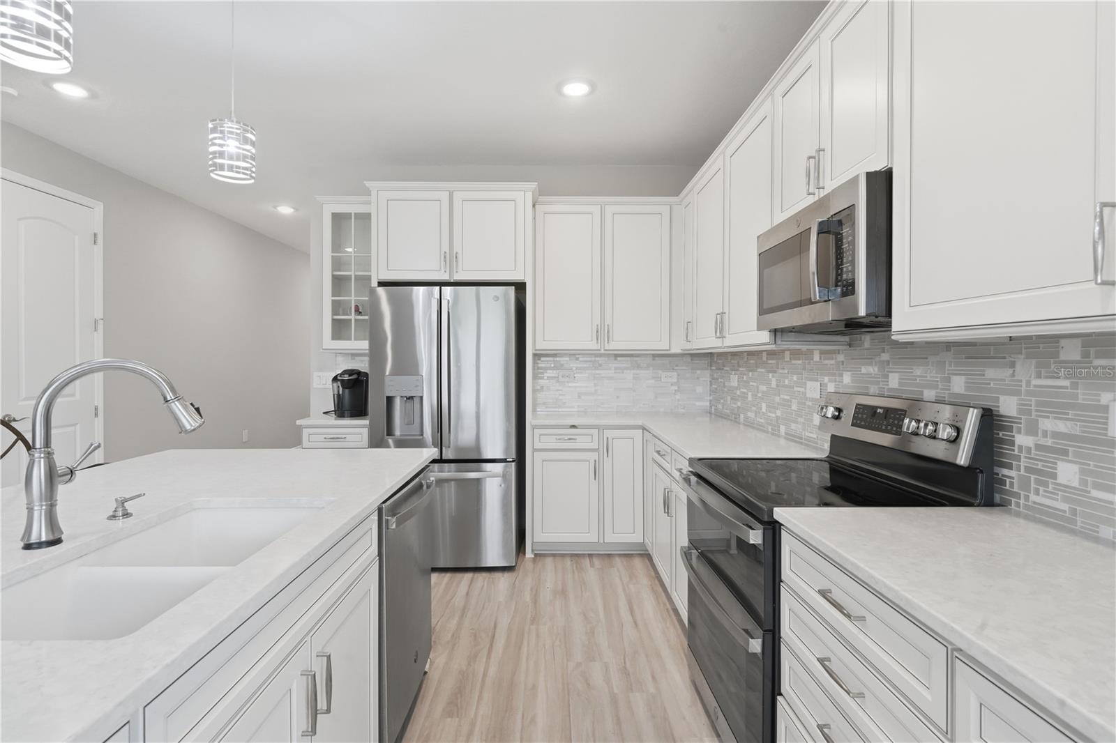 SEASONS/PK HILL - Residential