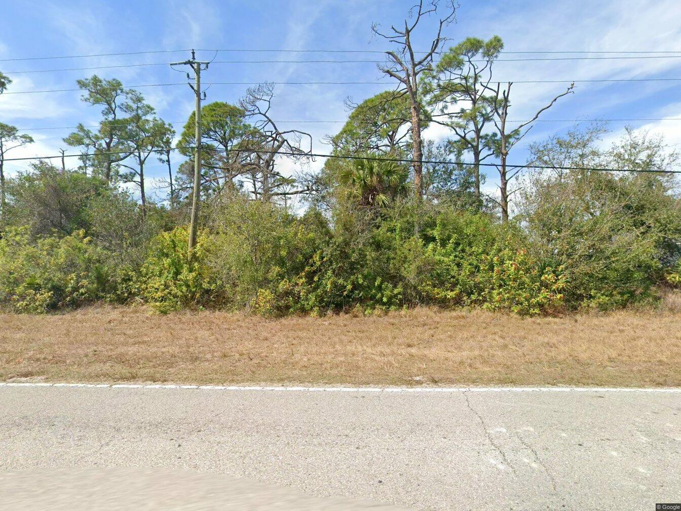 Are you ready to build your Florida Home! This single family building lot is located close to all Port Charlotte has to offer.