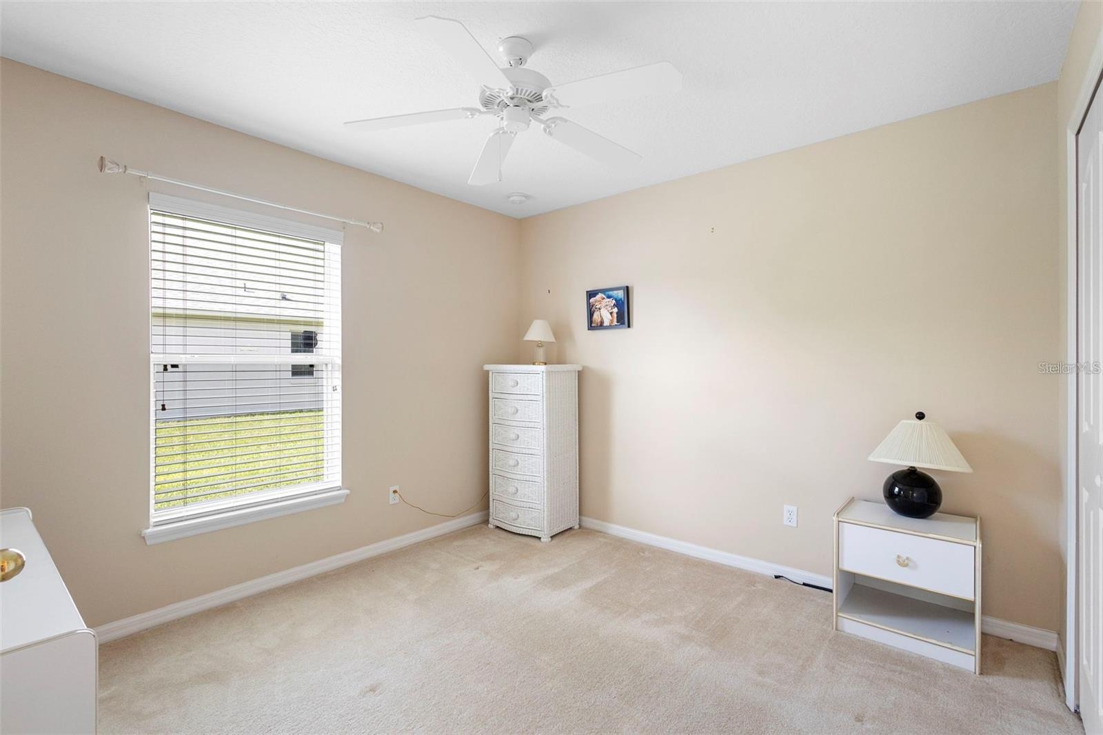TWIN LAKES AT DELTONA UNIT 02 - Residential Lease