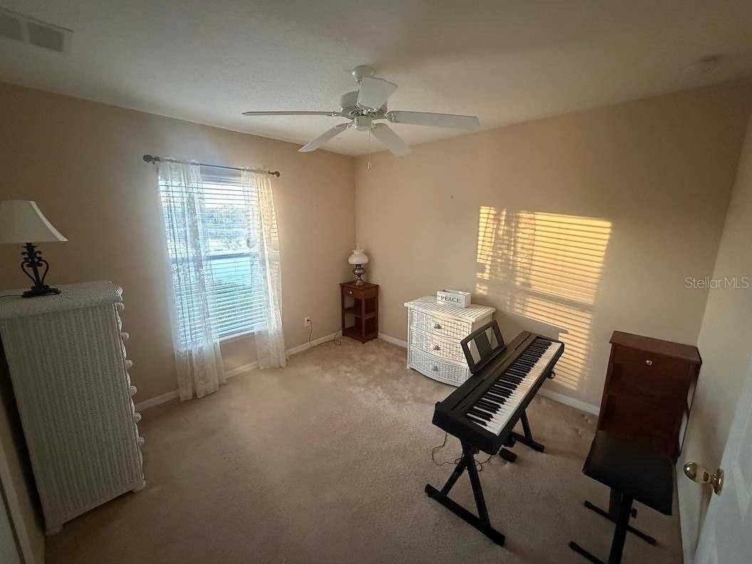 TWIN LAKES AT DELTONA UNIT 02 - Residential Lease