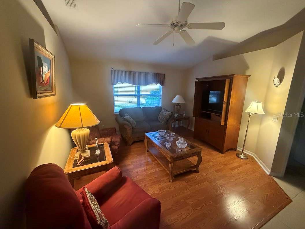 TWIN LAKES AT DELTONA UNIT 02 - Residential Lease