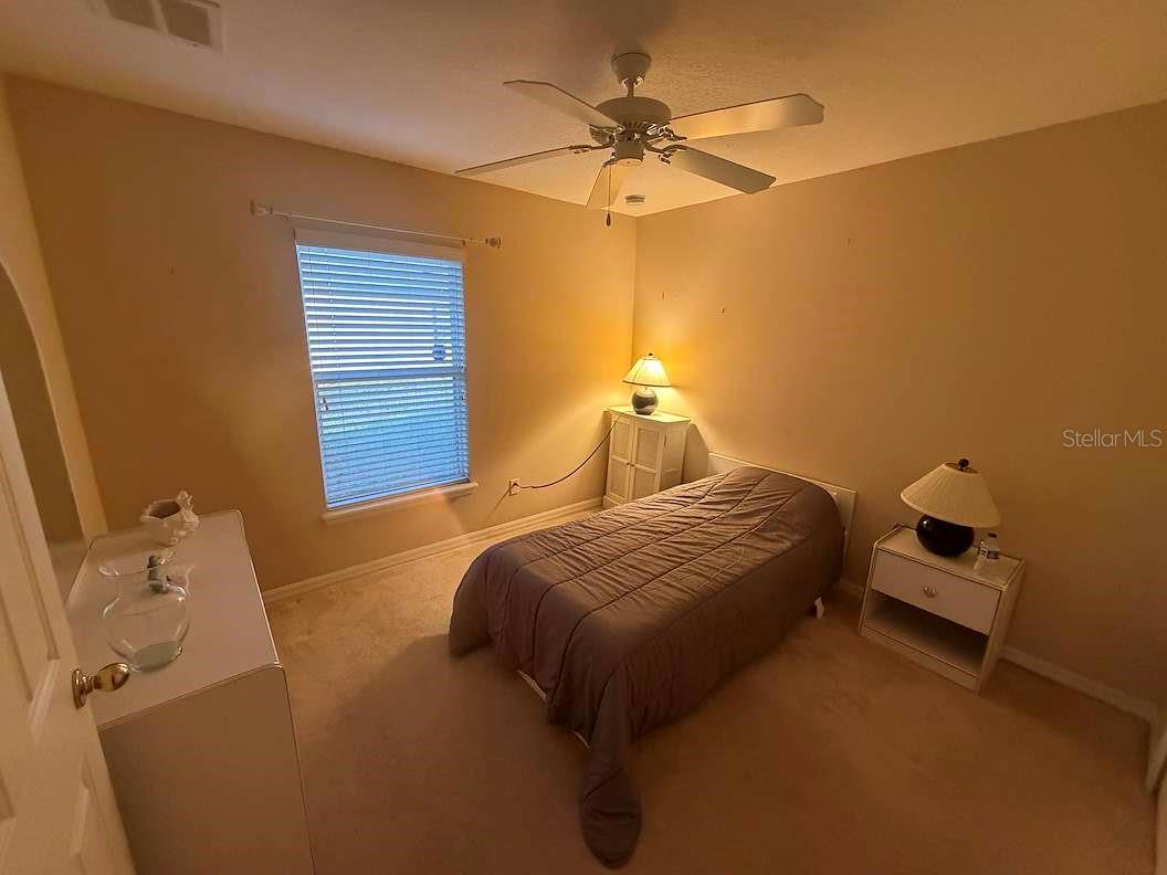 TWIN LAKES AT DELTONA UNIT 02 - Residential Lease